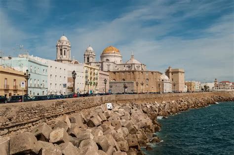 sauna gay en cadiz|Sauna Pública Gay en Cádiz